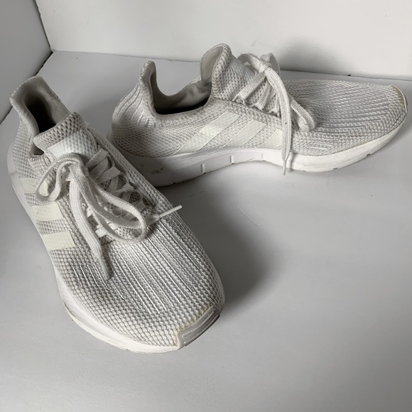 adidas swift run white size 5